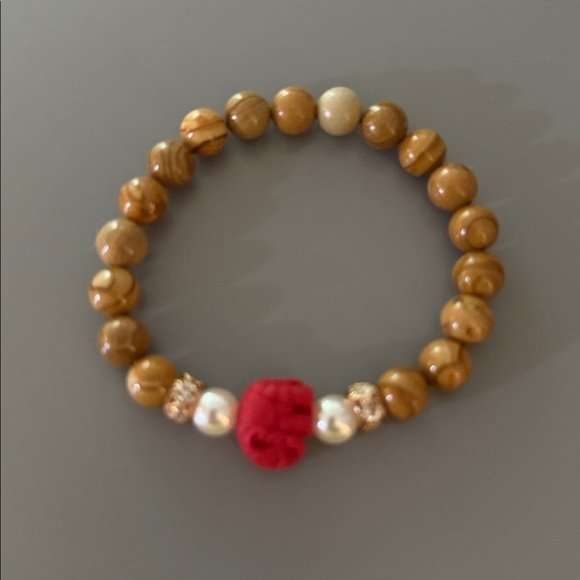 Brown and Red Beaded Bracelet - Picture 2 of 3